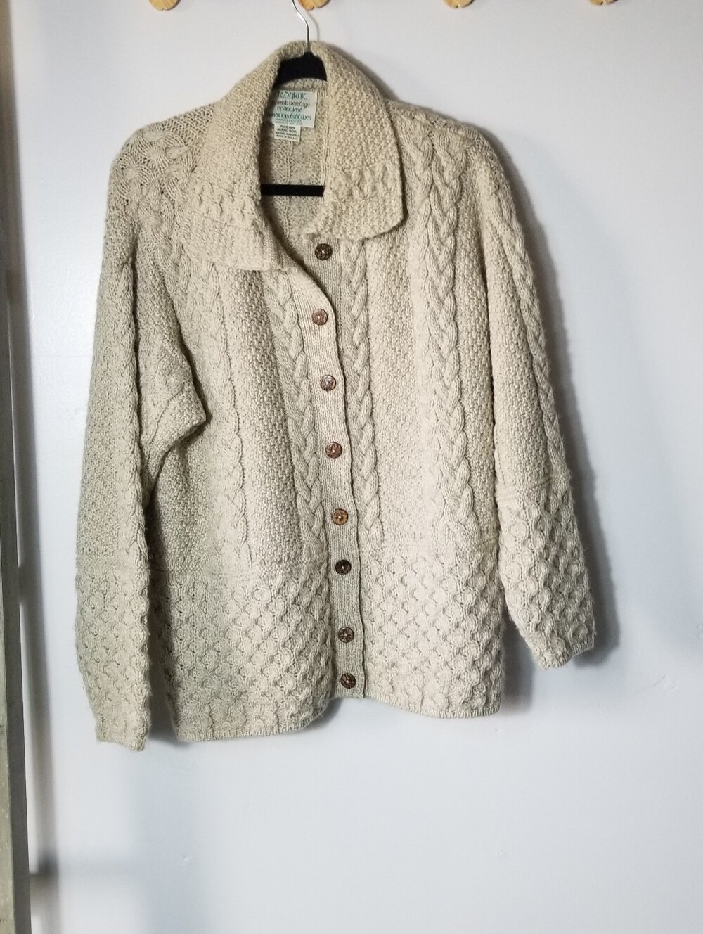 CLADYKNIT WOMEN'S BUTTON DOWN MERINO WOOL CARDIGAN SIZE LARGE